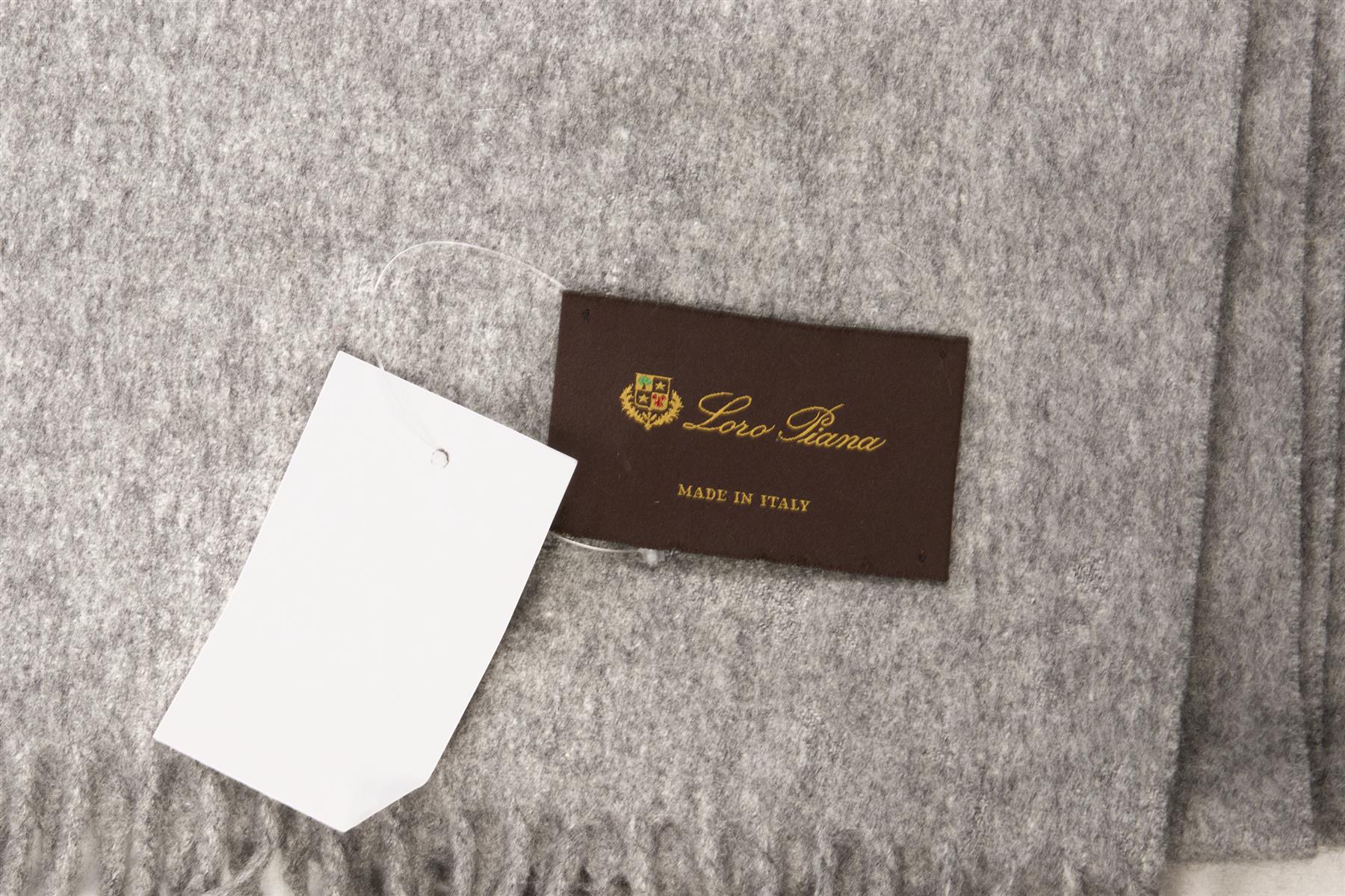 LORO PIANA GREY CASHMERE THROW - Image 4