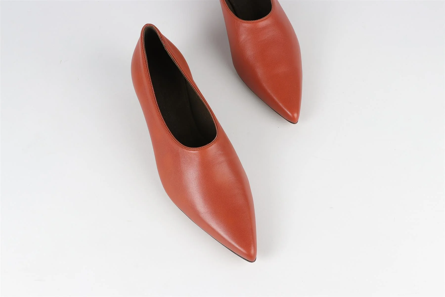 LORO PIANA TAN LEATHER PUMPS EU 37.5 UK 4.5 US 7.5 - Image 4