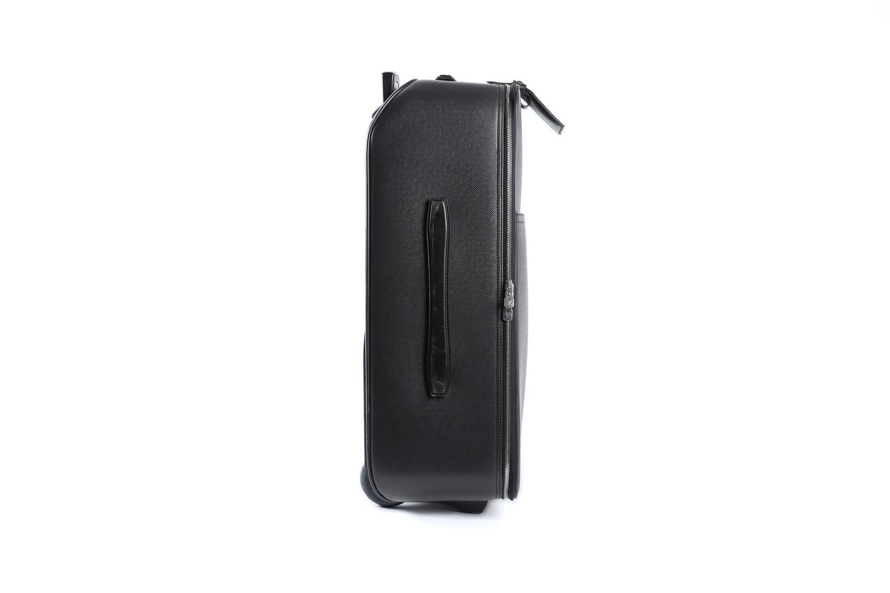 LOUIS VUITTON BLACK 2004 PEGASE 55 TAIGA LEATHER SUITCASE - Image 4
