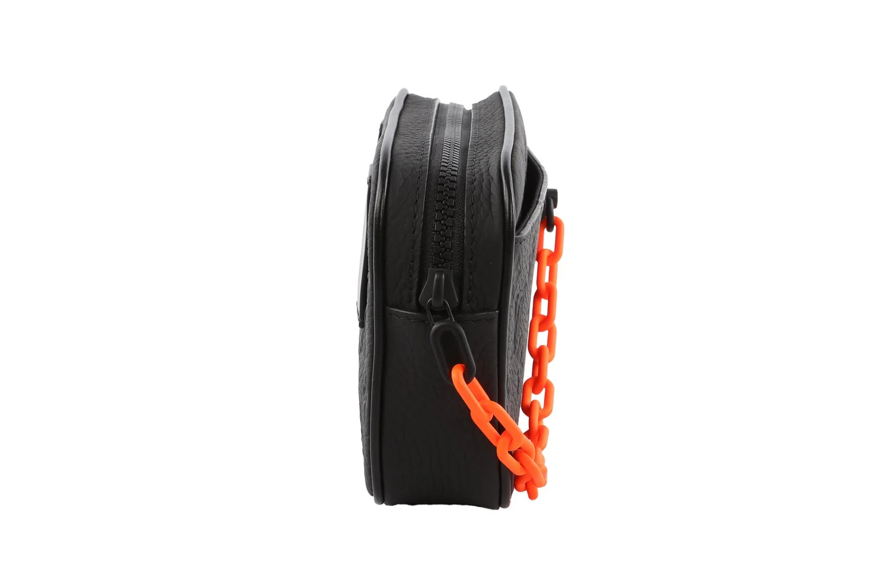 LOUIS VUITTON BLACK 2022 UNIFORMES MONOGRAM TAURILLON SOLAR RAY SOFT POCHETTE VOLGA BELT BAG - Image 4