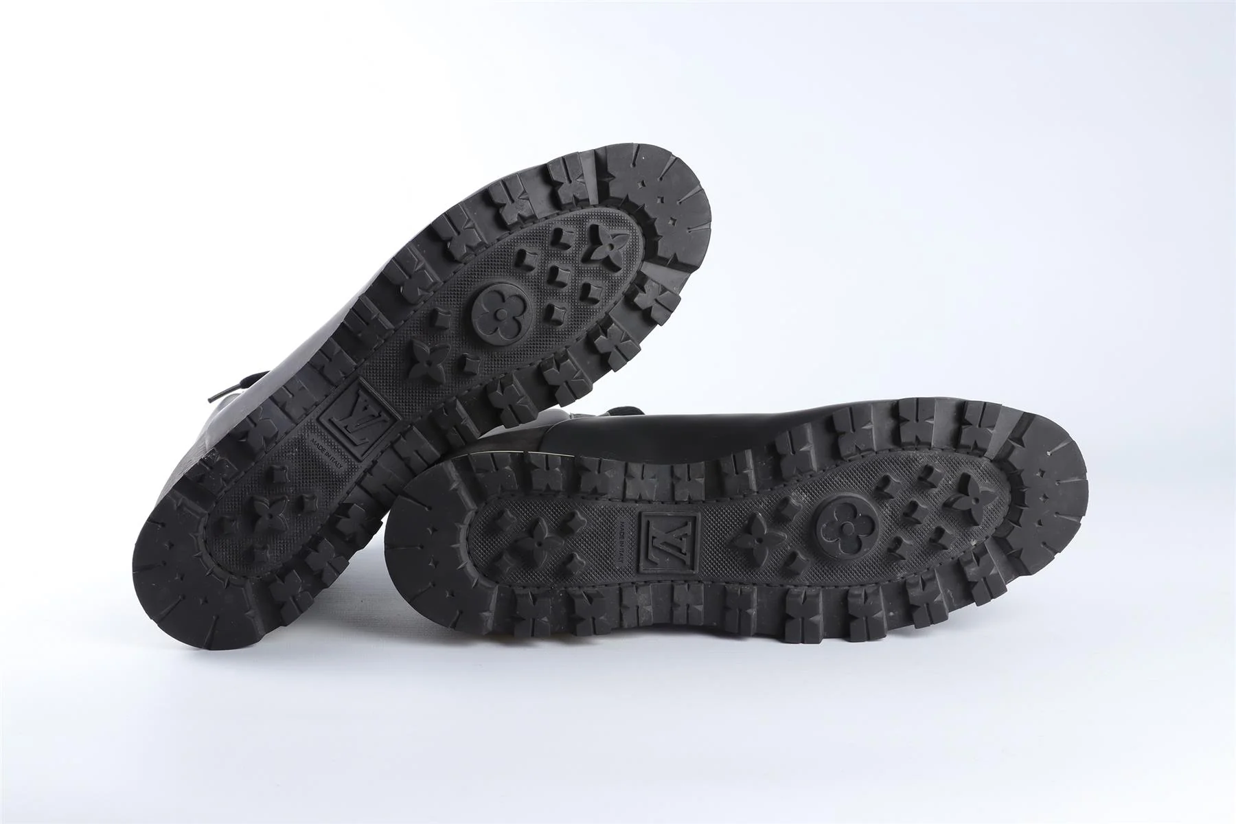 LOUIS VUITTON BLACK MEN'S ALPINIST LEATHER ANKLE BOOTS EU 42.5 UK 8.5 US 9.5 - Image 6