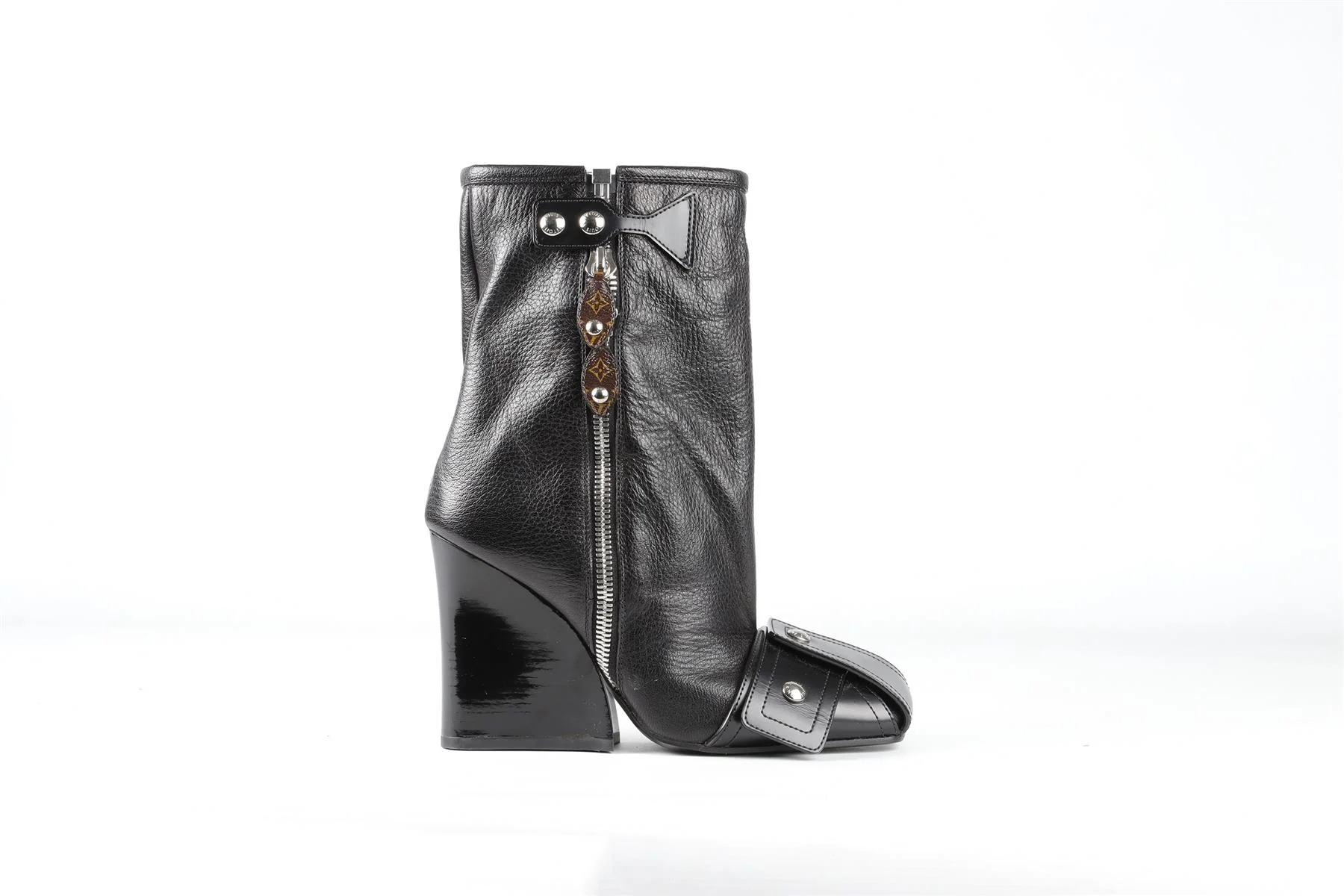 LOUIS VUITTON BLACK PATTI LEATHER ANKLE BOOTS EU 39 UK 6.5 US 9.5 - Image 2
