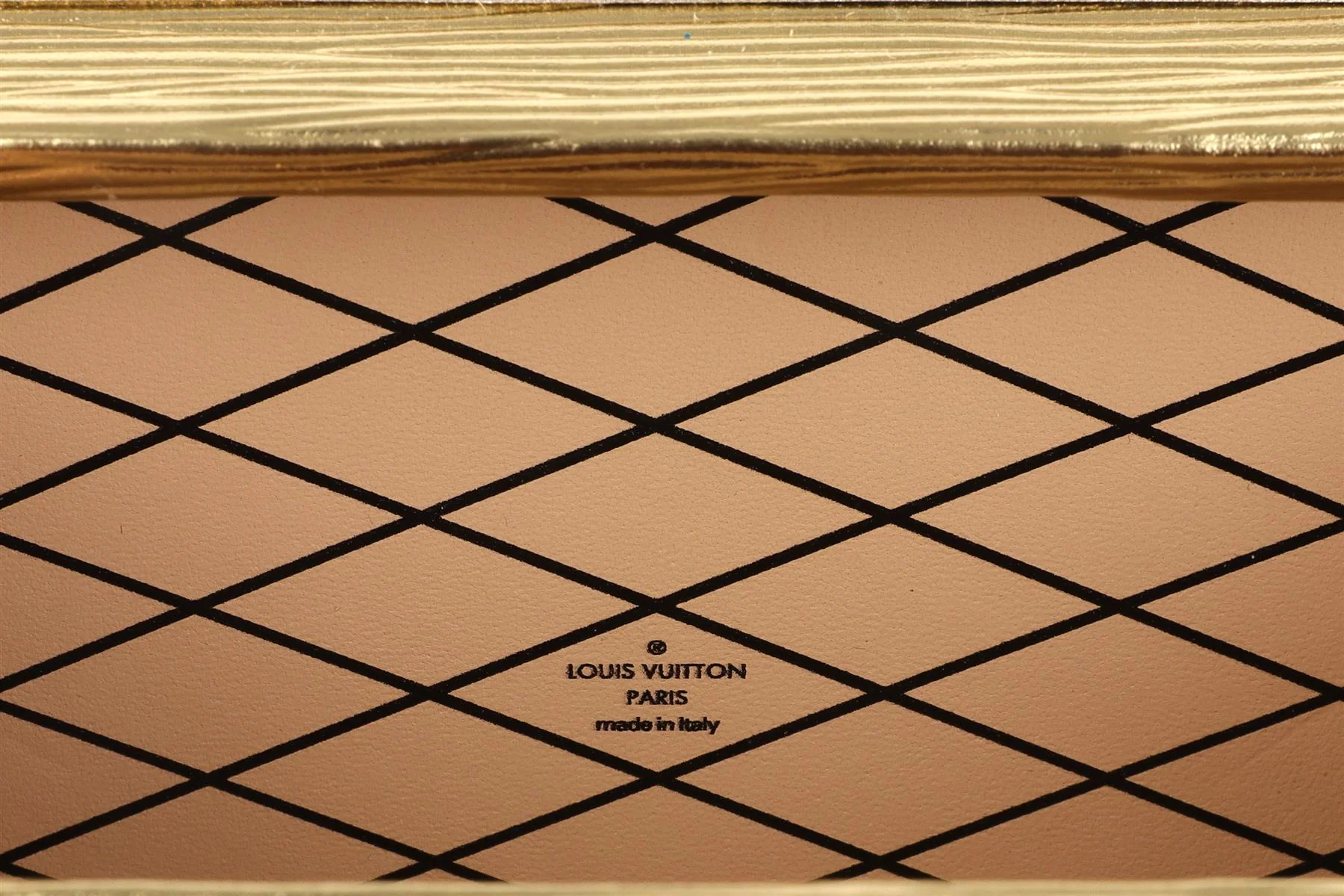 LOUIS VUITTON GOLD 2017 PETITE MALLE EPI LEATHER CLUTCH - Image 10