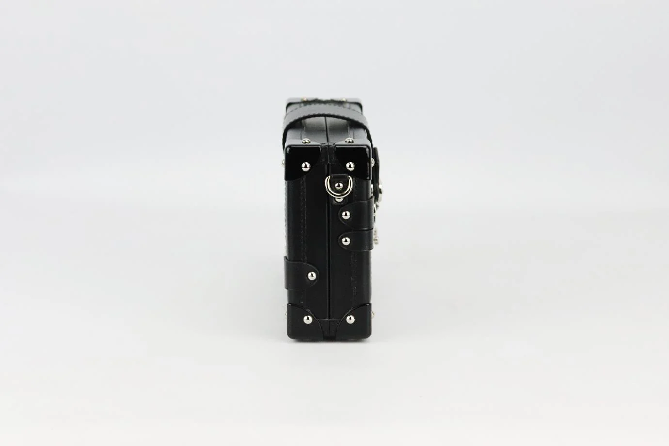 LOUIS VUITTON PETITE MALLE SEQUINED LEATHER CLUTCH - Image 3
