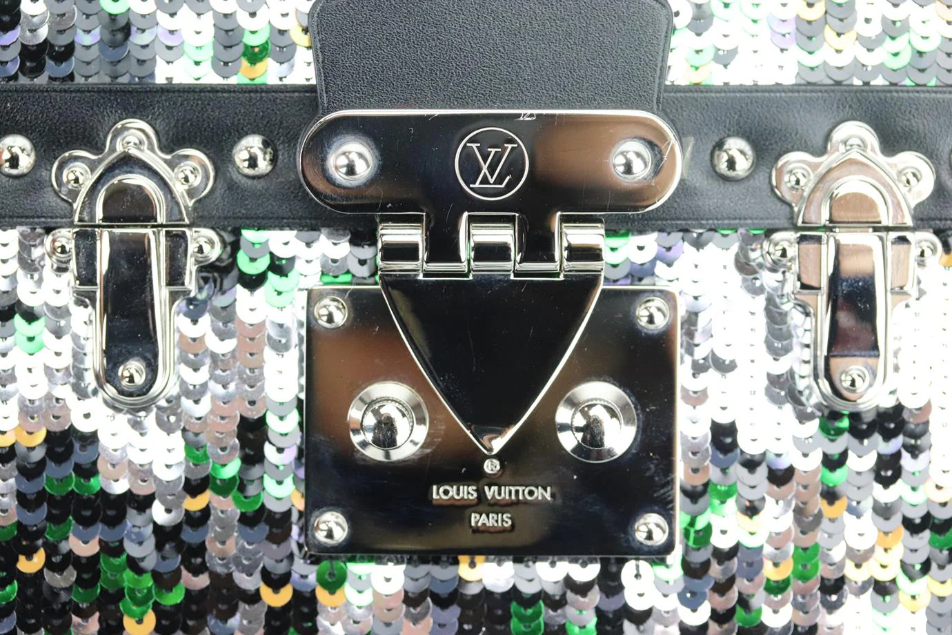 LOUIS VUITTON PETITE MALLE SEQUINED LEATHER CLUTCH - Image 8