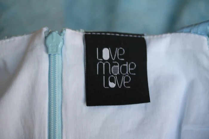 LOVE MADE LOVE GIRLS PALE BLUE LACE DRESS 3-4 YEARS - Image 4
