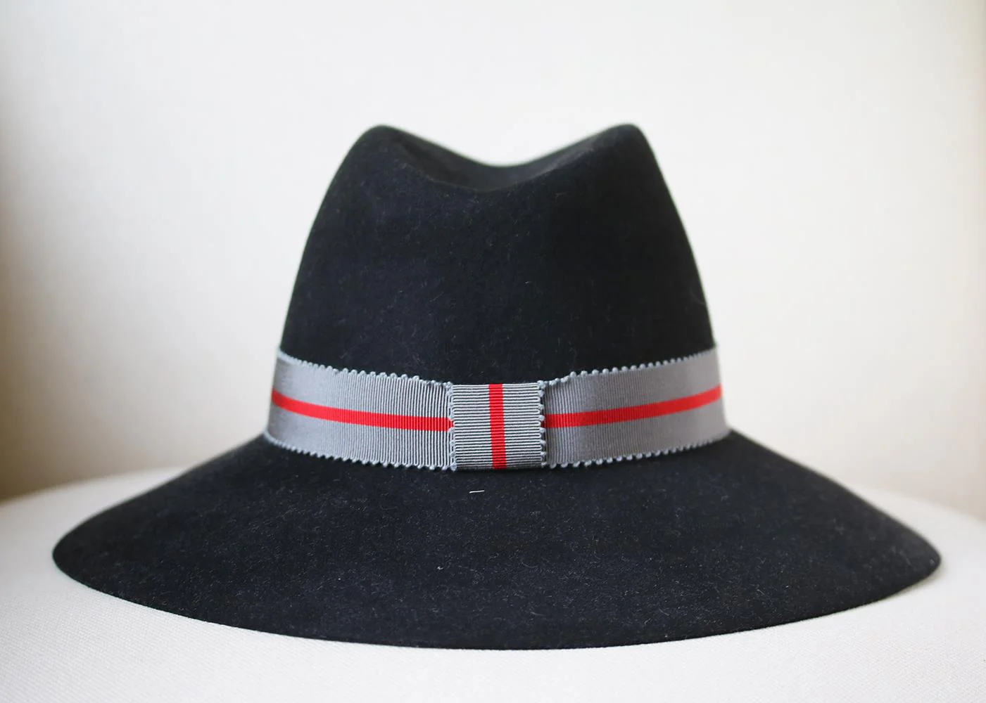 MAISON MICHEL KATE GROSGRAIN TRIMMED RABBIT FELT FEDORA MEDIUM - Image 4