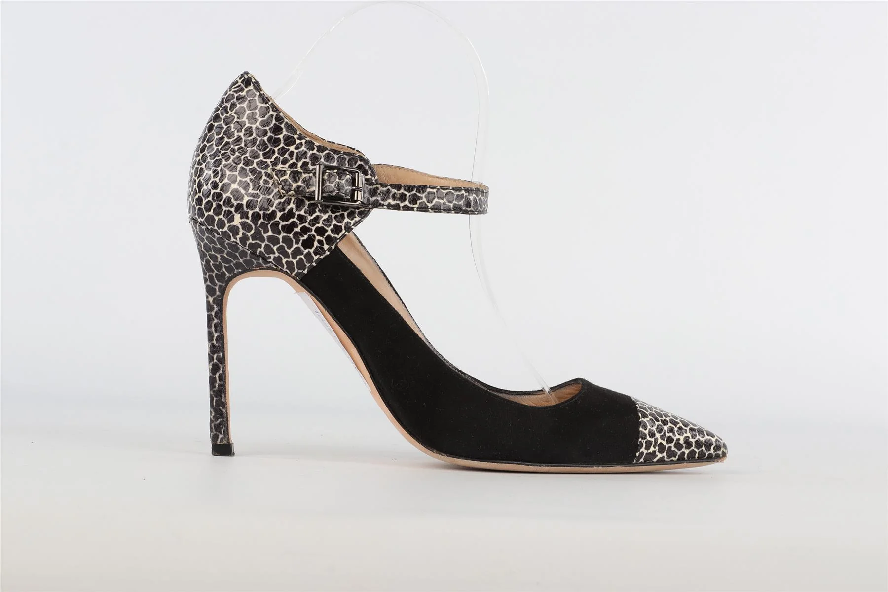 MANOLO BLAHNIK BLACK SUEDE PUMPS EU 37.5 UK 4.5 US 7.5 - Image 2