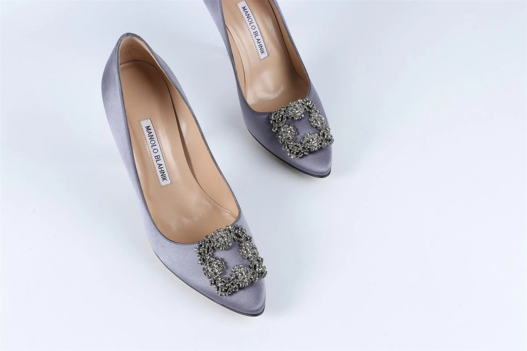 MANOLO BLAHNIK GREY HANGISI CRYSTAL AND SATIN PUMPS EU 38 UK 5 US 8 - Image 4