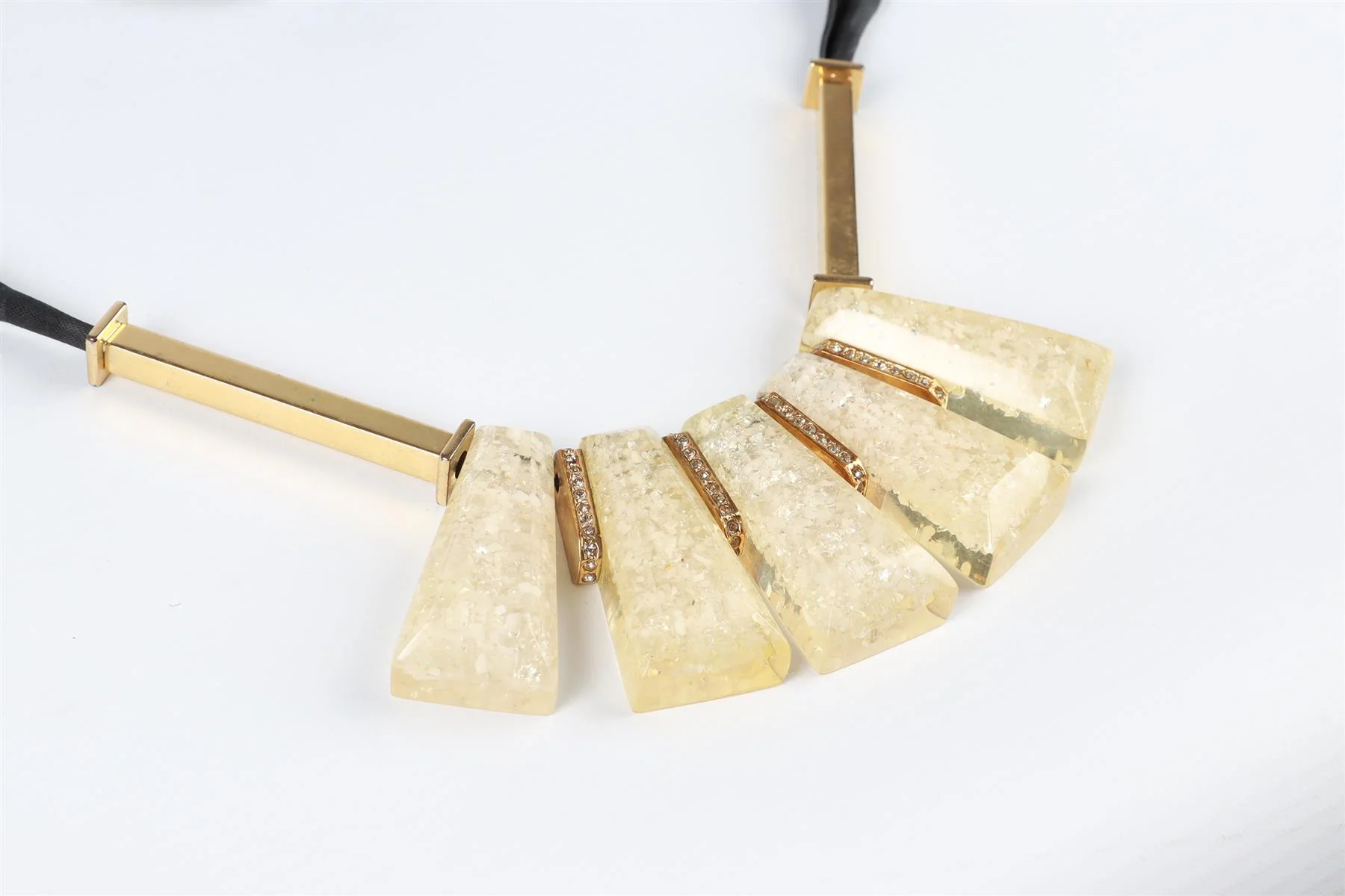 MARNI GOLD ACRYLIC NECKLACE - Image 4