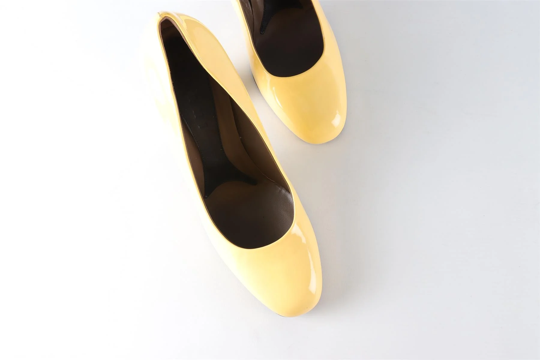 MARNI YELLOW PATENT LEATHER PUMPS EU 39.5 UK 6.5 US 9.5 - Image 4