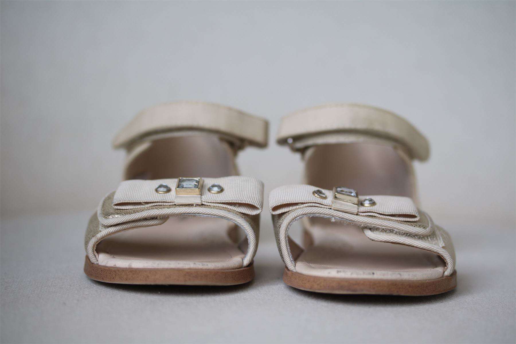 MAYORAL GIRLS GOLD BOW SANDALS EU 25 UK 7.5 - Image 2