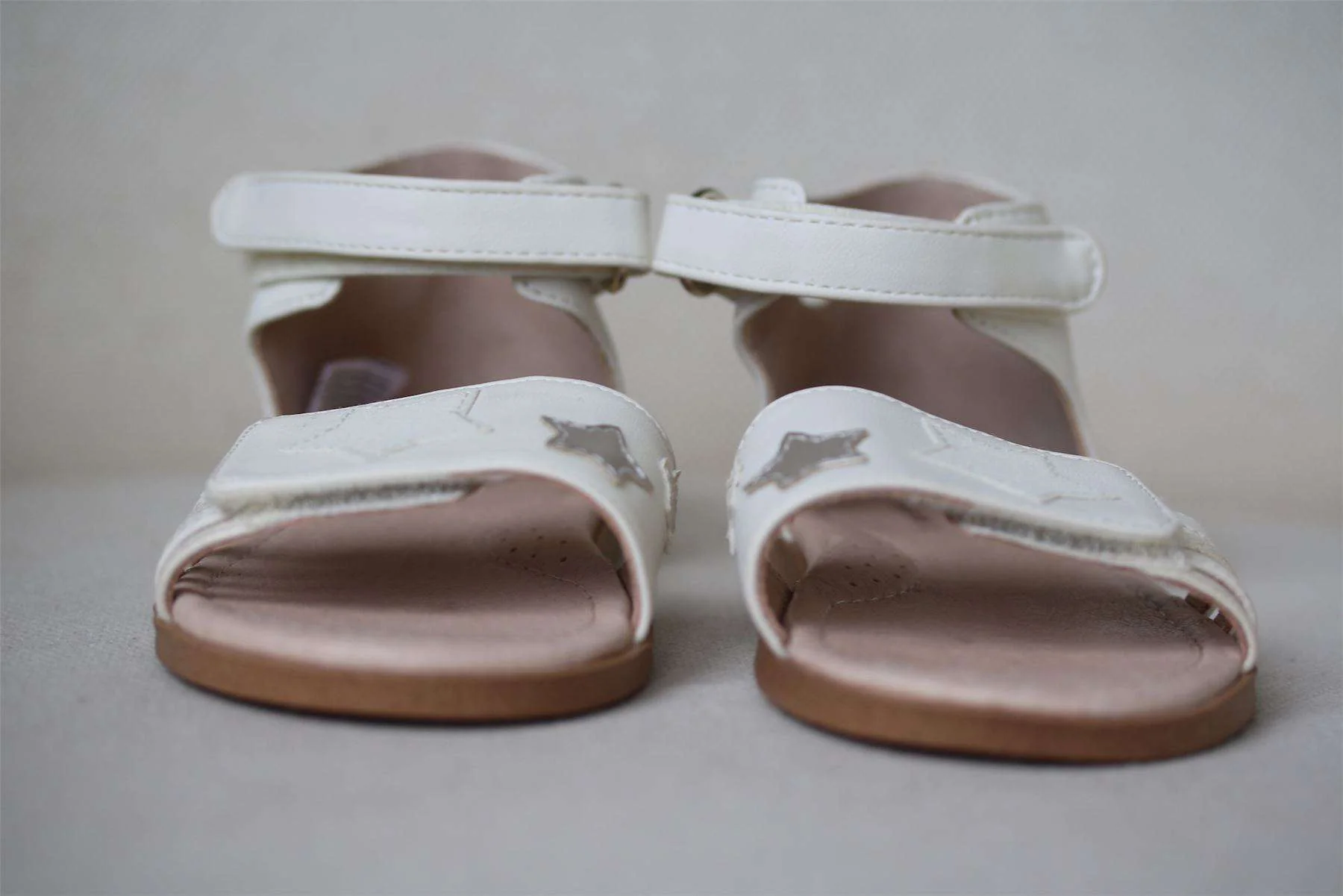 MAYORAL GIRLS IVORY STAR SANDALS EU 25 UK 7.5 - Image 2
