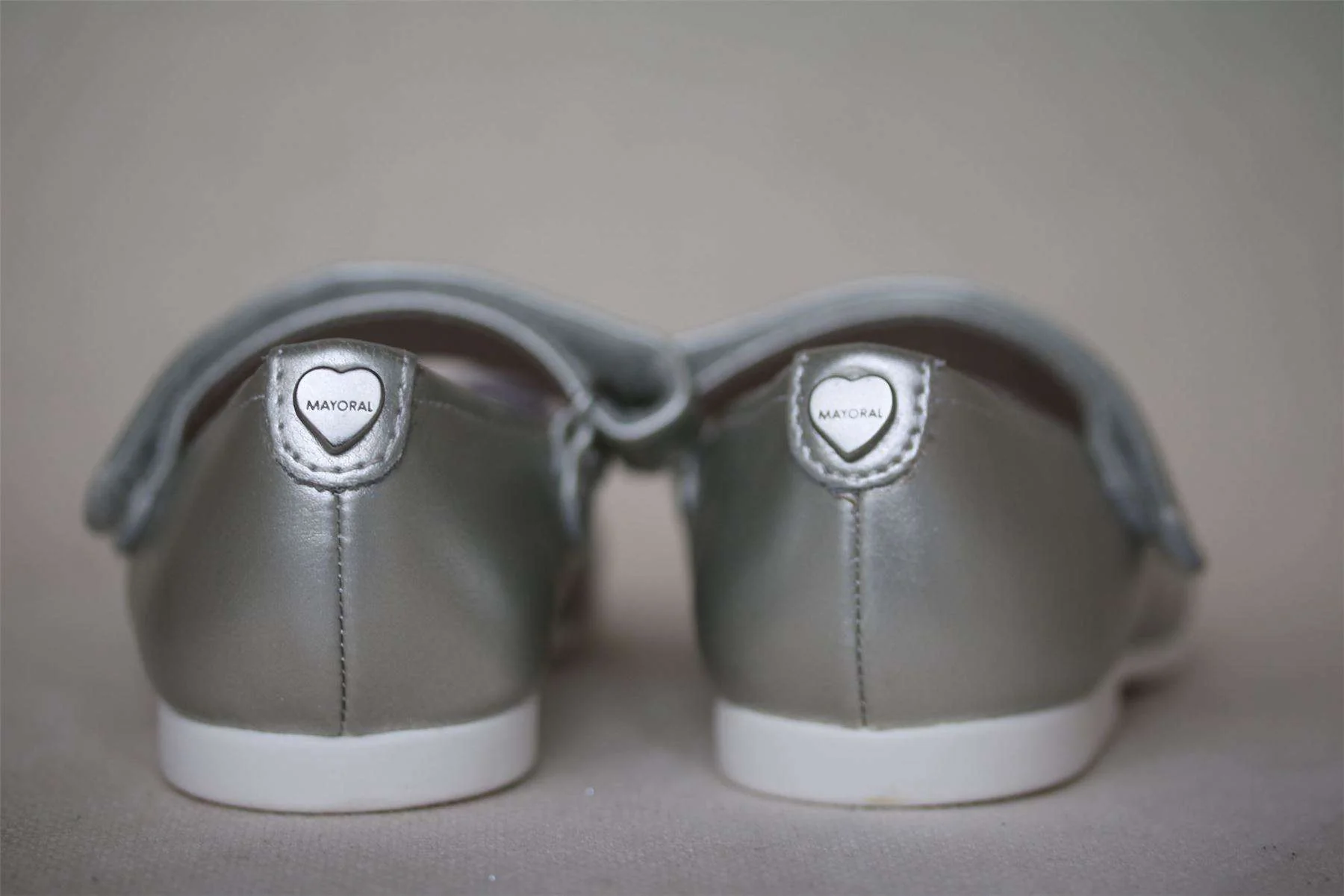 MAYORAL GIRLS SILVER SHOES WITH ORGANZA BOW EU 24 UK 7 - Image 3