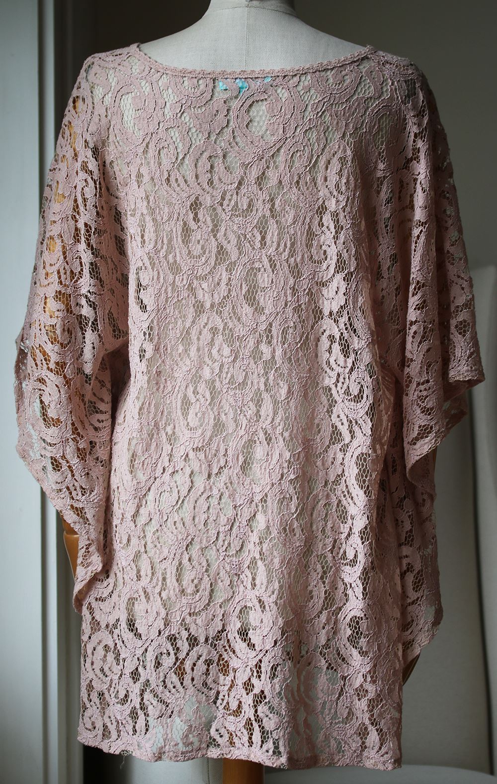 MELISSA ODABASH IGNES STRETCH LACE COVER UP ONE SIZE - Image 4