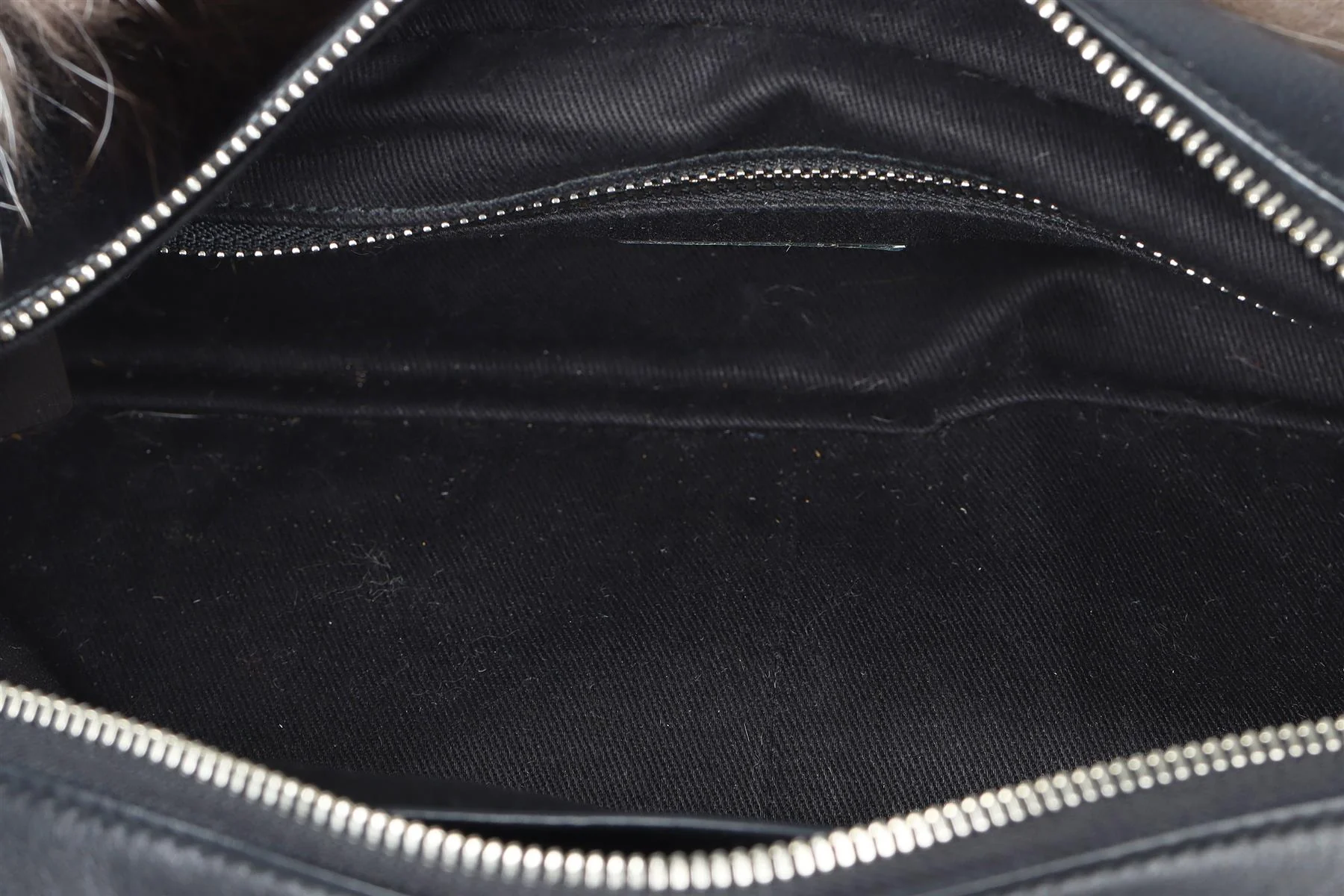 MICHAEL KORS COLLECTION JULIE LG CAMERA FOX FUR AND LEATHER SHOULDER BAG - Image 11