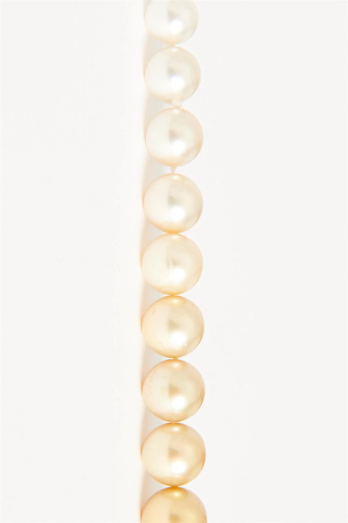 MIKIMOTO WHITE AND GOLDEN PEARL BRACELET - Image 4