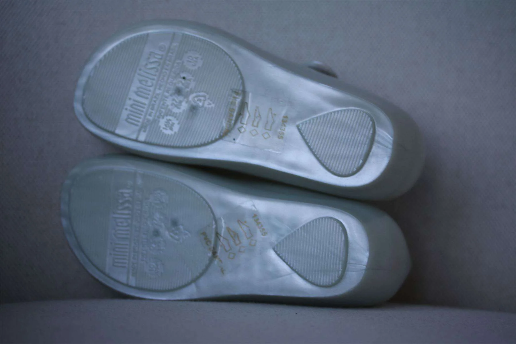 MINI MELISSA BEAUTY & THE BEAST PEARL WHITE JELLY SHOES EU 27 UK 9 - Image 5