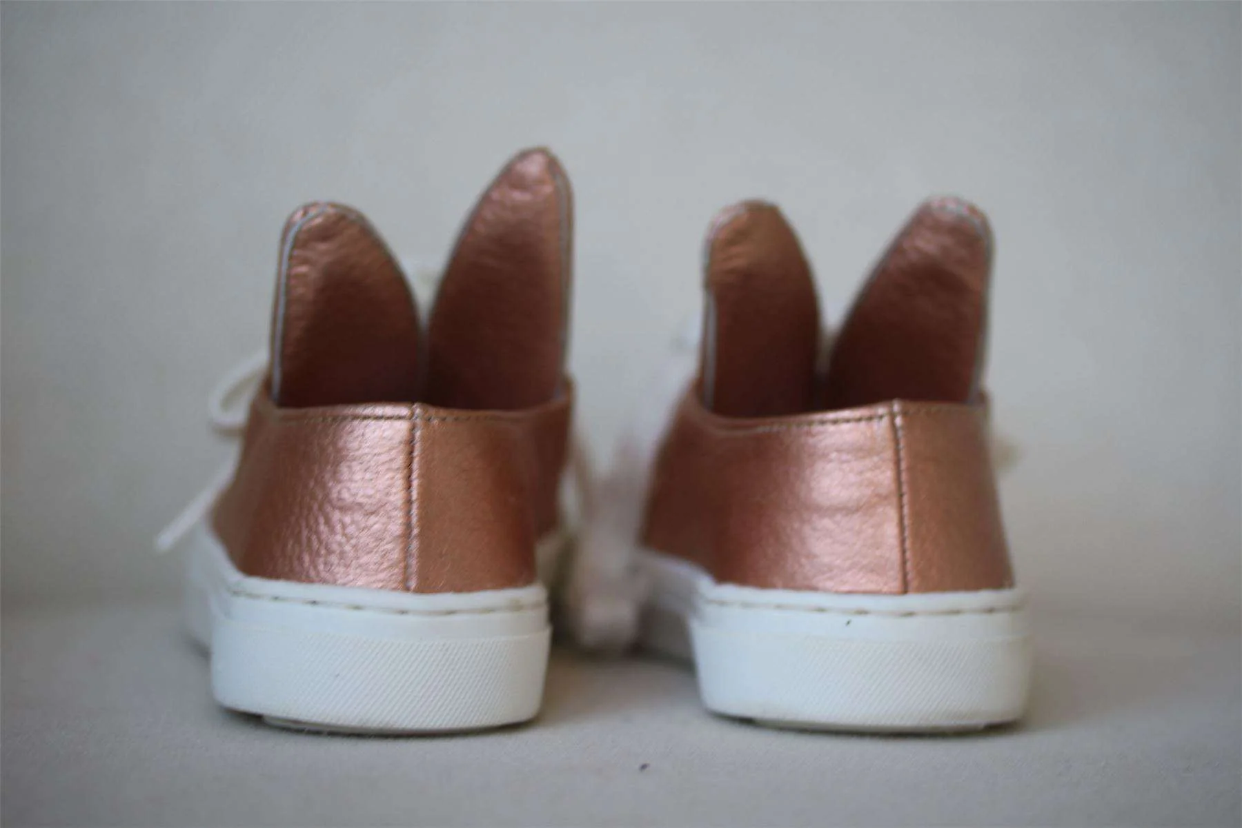 MINNA PARIKKA MINI GIRLS ROSE GOLD BUNNY TRAINERS EU 25 UK 7.5 - Image 3