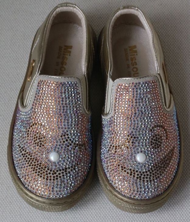 MISSOURI BABY GIRLS GOLD DIAMANTE SLIP ON SHOES EU 26 UK 8.5 - Image 2