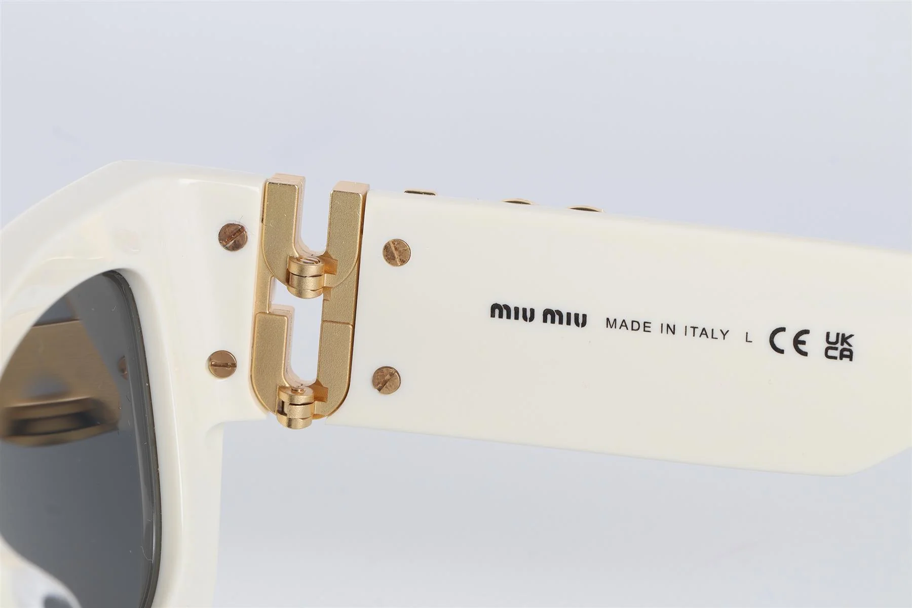 MIU MIU WHITE RECTANGLE FRAME ACETATE SUNGLASSES - Image 6