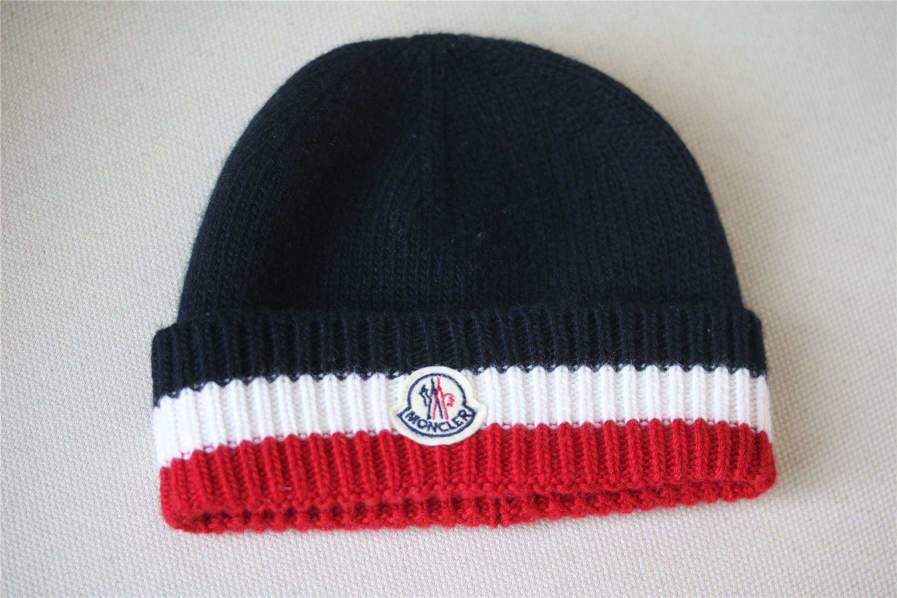 MONCLER BABY DOWN KNITTED HAT XS 12-24 MONTHS - Image 3