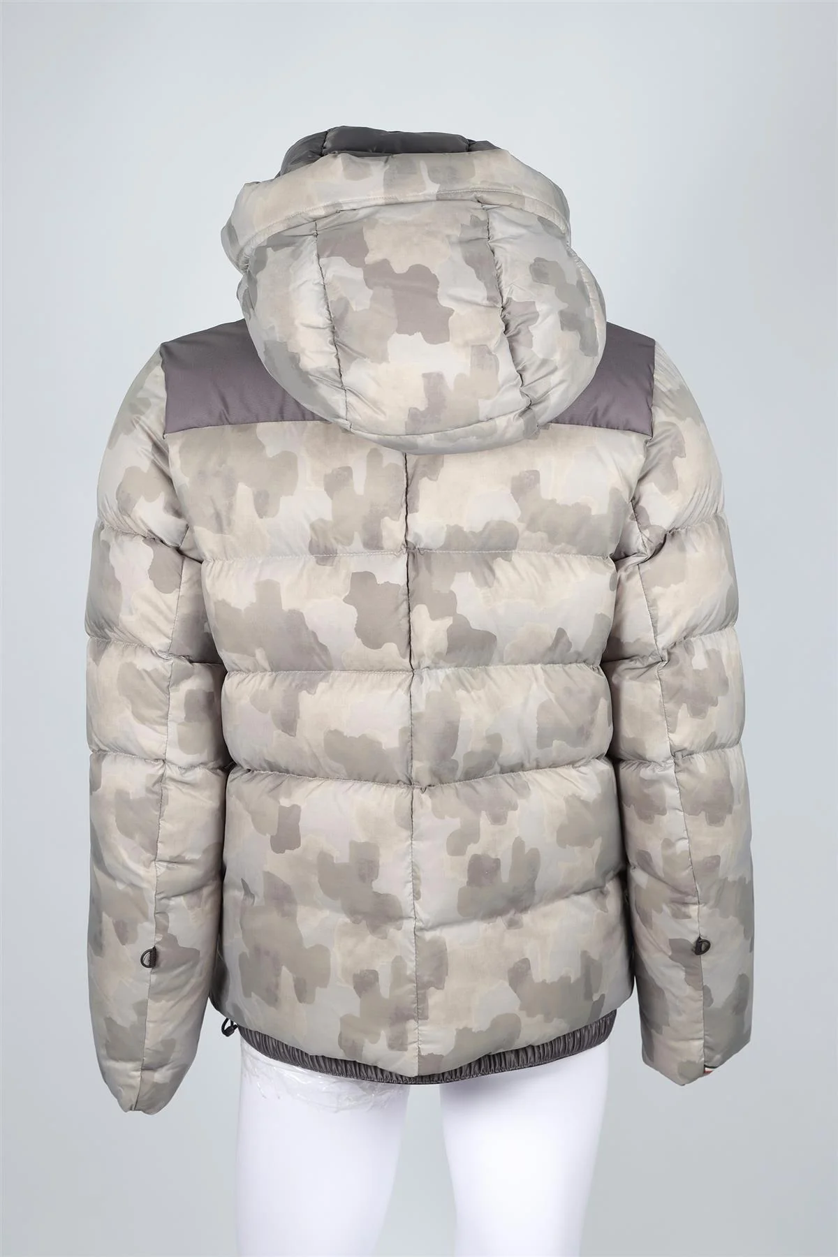 MONCLER GRENOBLE GREY MEN'S PADDED DOWN JACKET UK/US CHEST 40 - Image 4