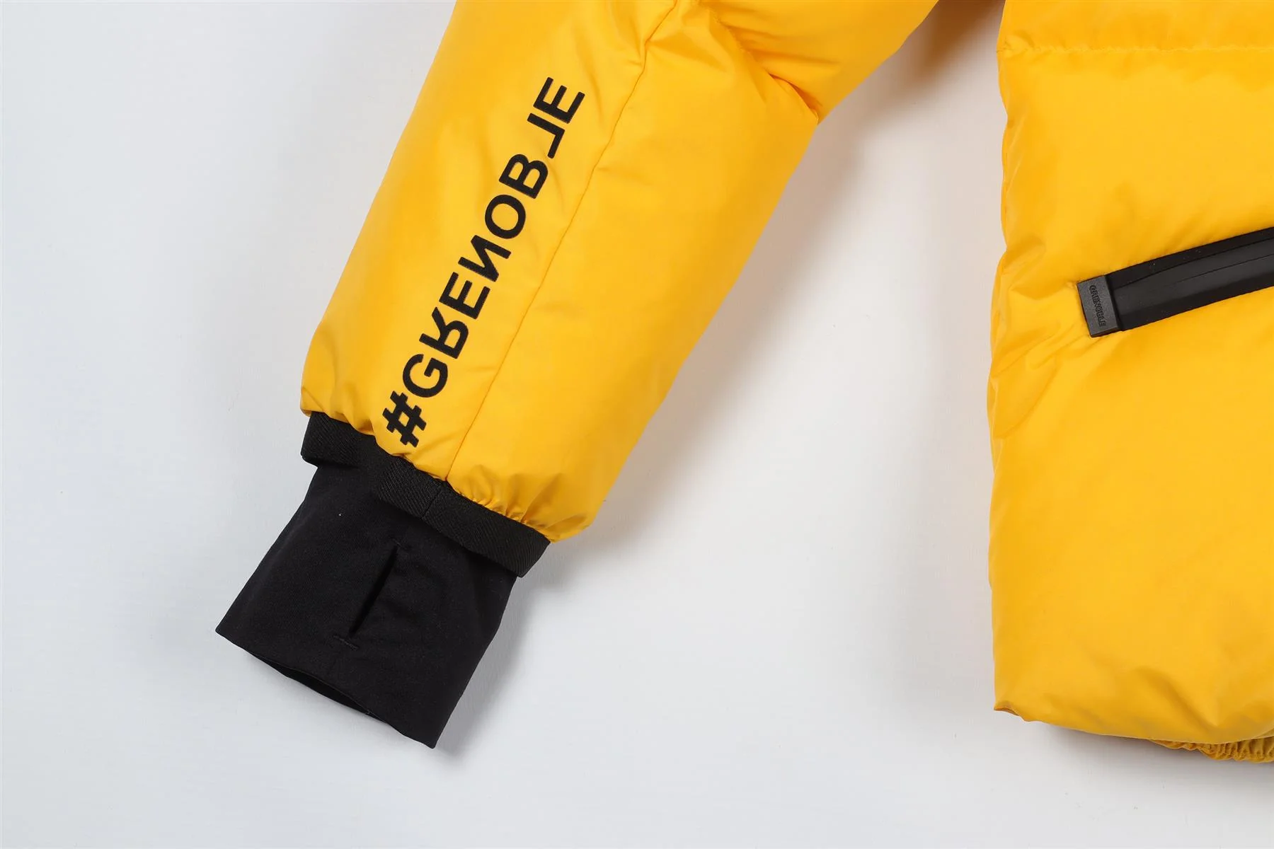 MONCLER GRENOBLE YELLOW KIDS BOYS PADDED JACKET 10 YEARS - Image 3