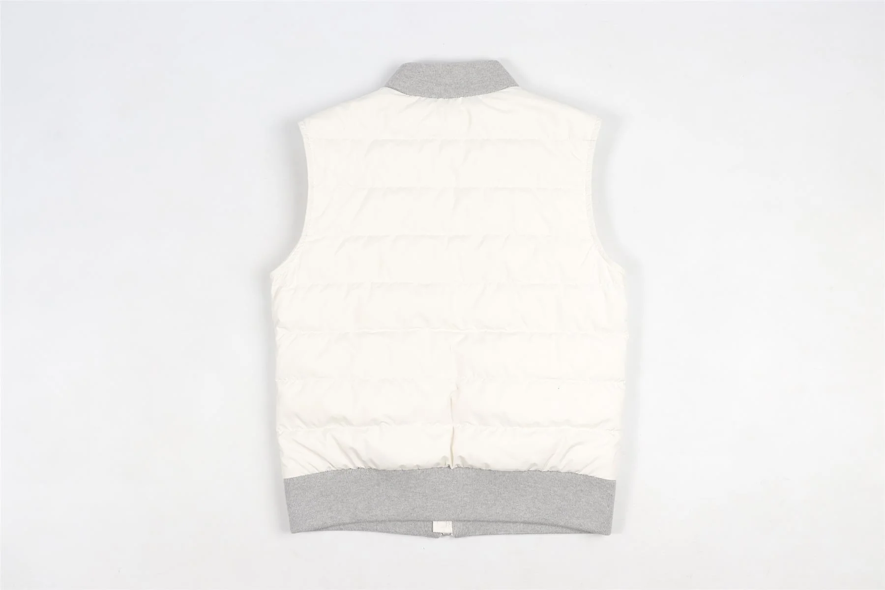 MONCLER GREY KIDS BOYS PADDED GILET 8 YEARS - Image 4