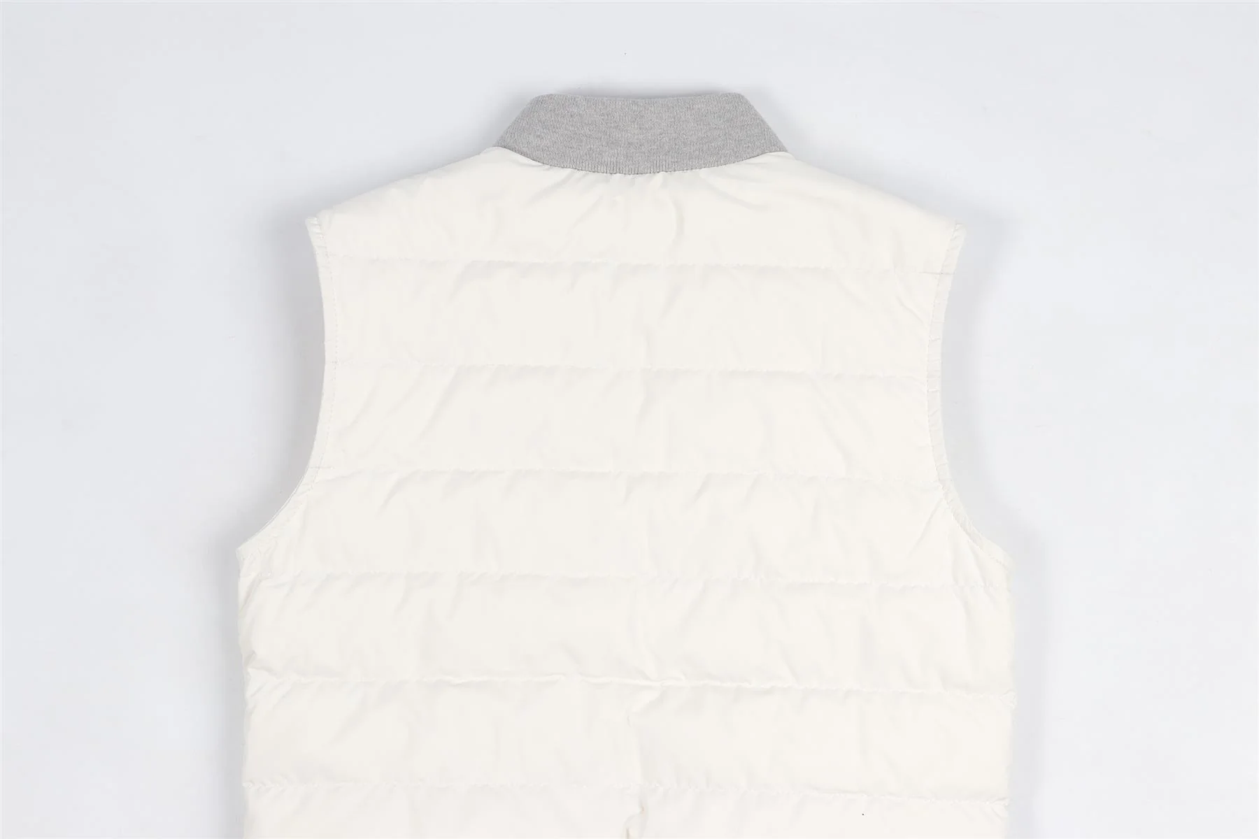 MONCLER GREY KIDS BOYS PADDED GILET 8 YEARS - Image 5