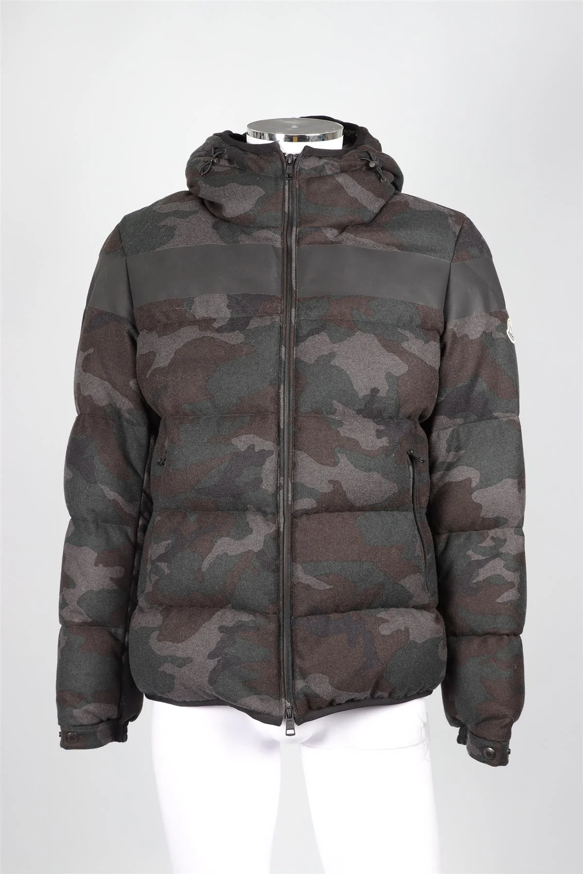 MONCLER GREY MEN'S PADDED DOWN JACKET UK/US CHEST 42 - Image 2