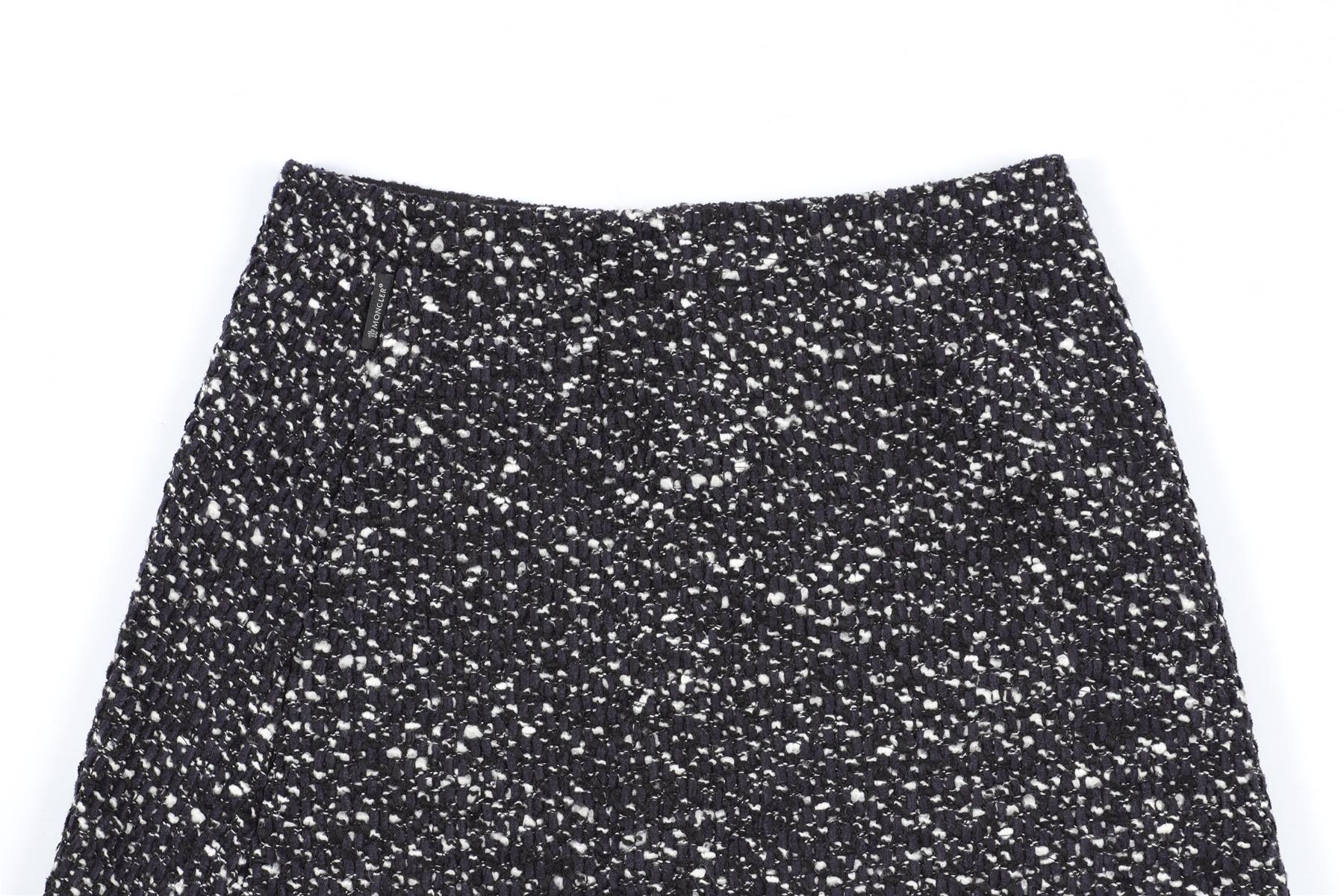 MONCLER NAVY WOOL MINI SKIRT IT 38 UK 6 - Image 5