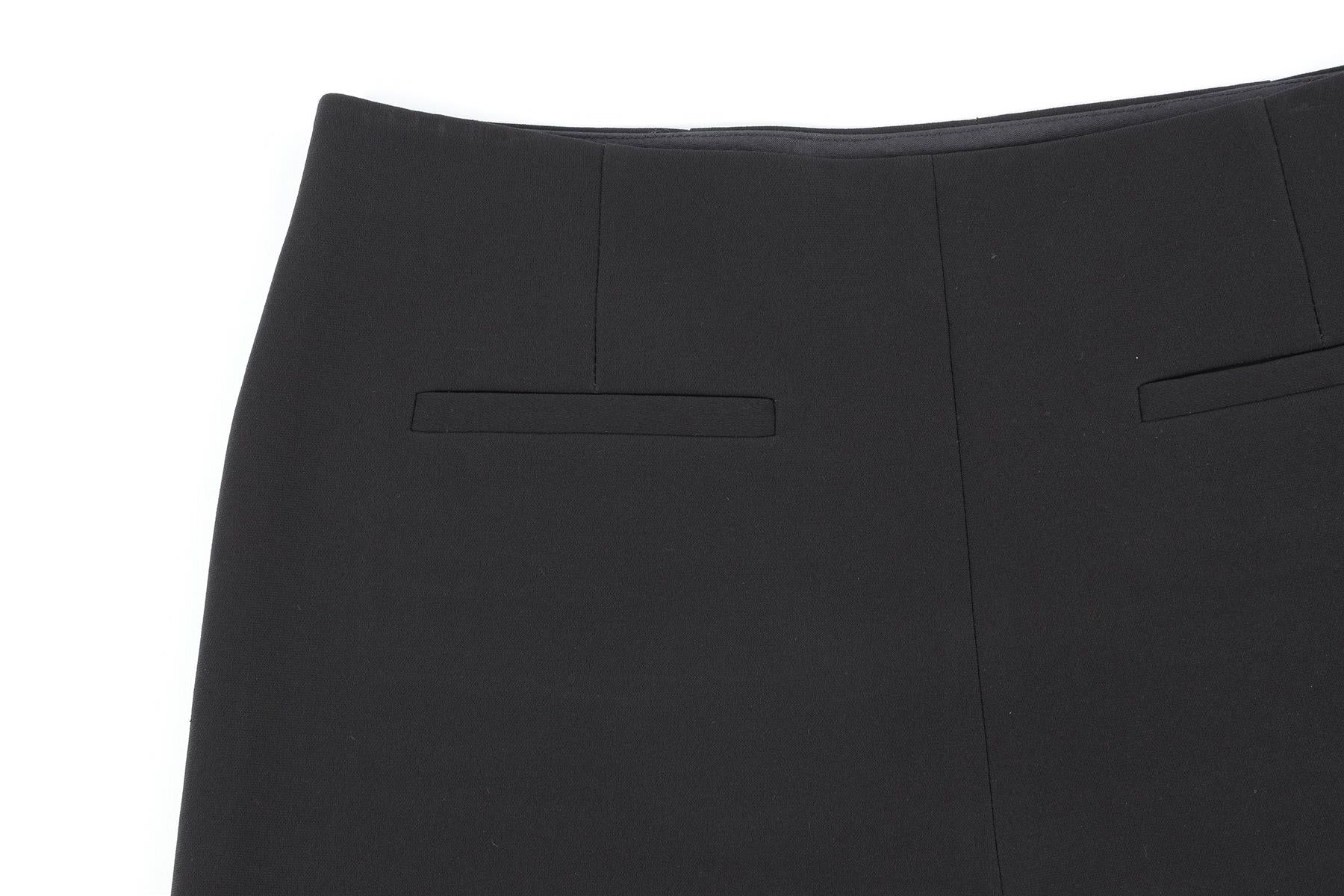 MOSCHINO BLACK WOVEN SHORTS IT 40 UK 8 - Image 3
