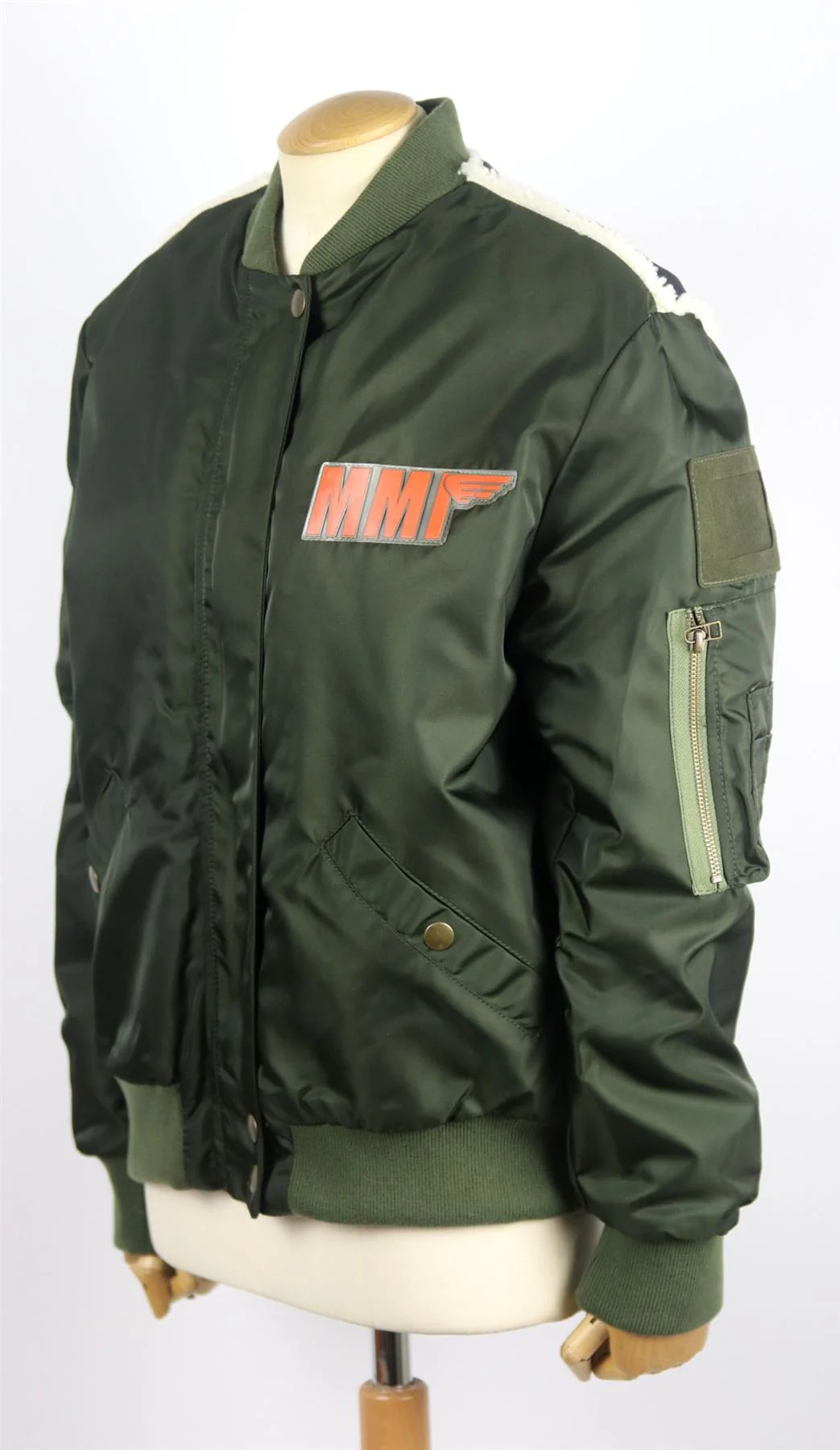 MR AND MRS ITALY OVERSIZED EMBROIDERED SHELL BOMBER JACKET MEDIUM - Image 3
