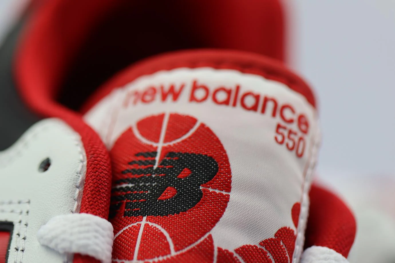 NEW BALANCE 550 LEATHER SNEAKERS EU 41.5 UK 7.5 US 8 - Image 7
