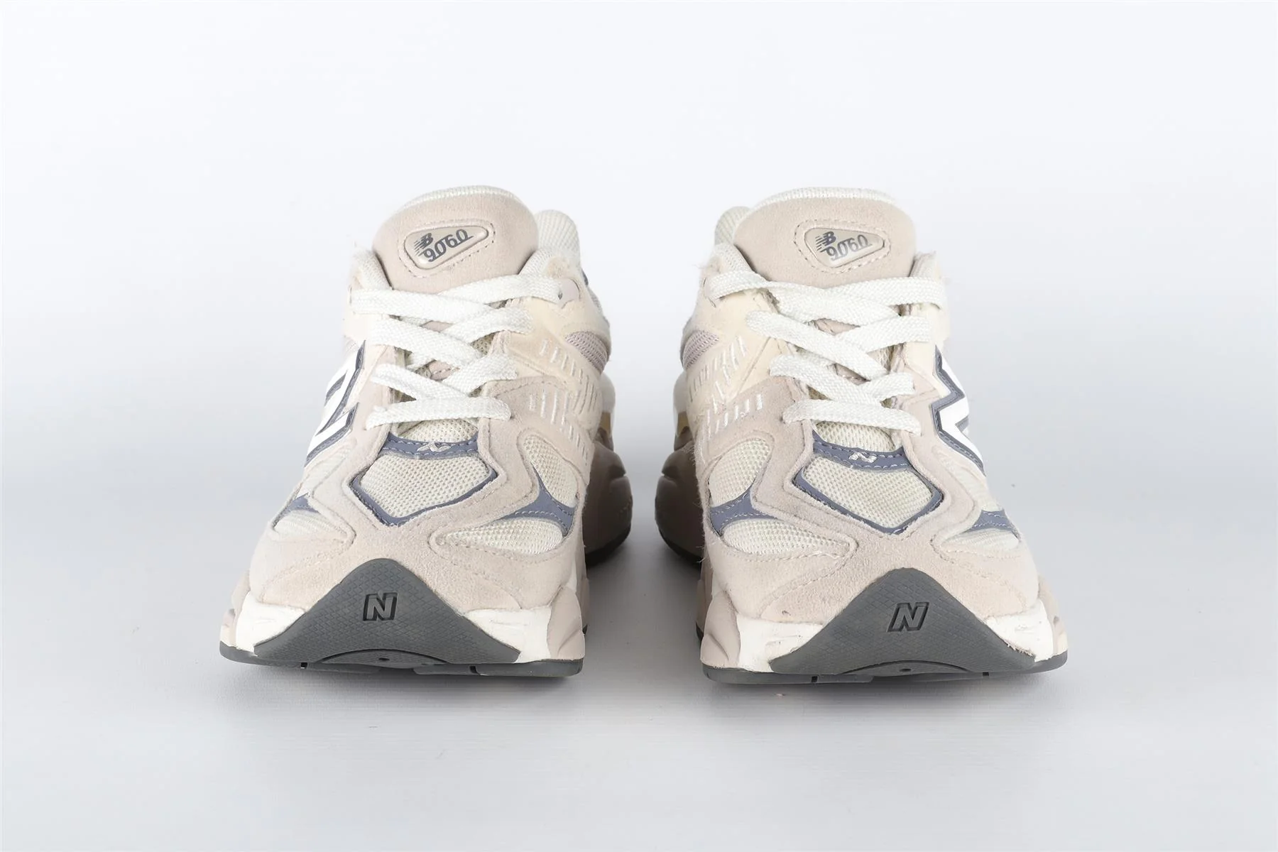 NEW BALANCE GREY KIDS BOYS SNEAKERS EU 35 UK 2.5 US 3 - Image 3