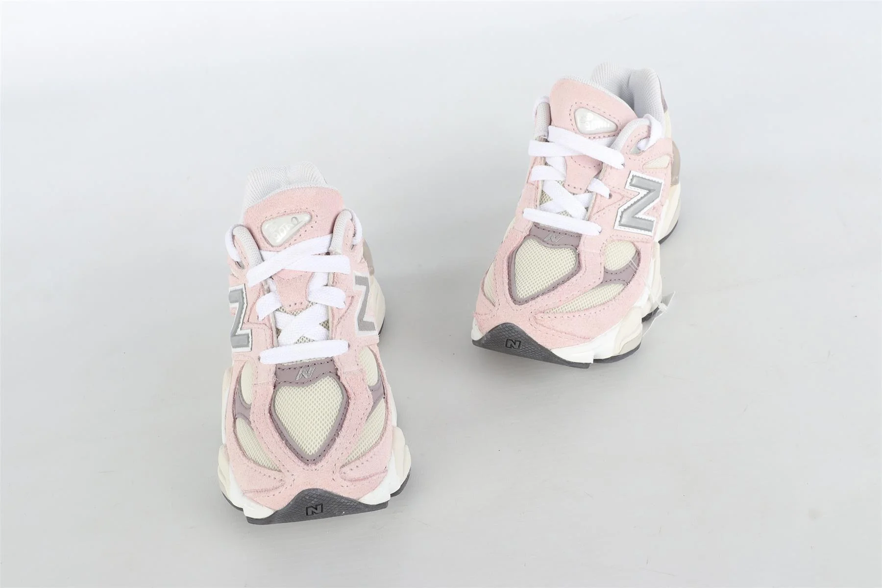 NEW BALANCE PINK KIDS GIRLS SNEAKERS EU 28 UK 10 US 10.5 - Image 4