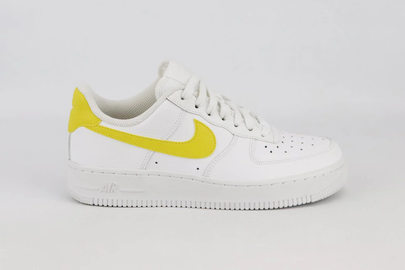 NIKE AIR FORCE 1 LEATHER SNEAKERS EU 37.5 UK 4 US 6.5 - Image 2