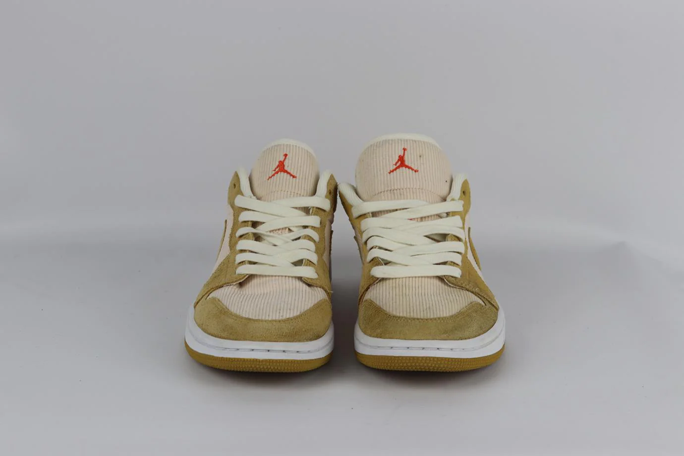 NIKE AIR JORDAN 1 LOW CORDUROY AND SUEDE SNEAKERS EU 39 UK 5.5 US 8 - Image 3