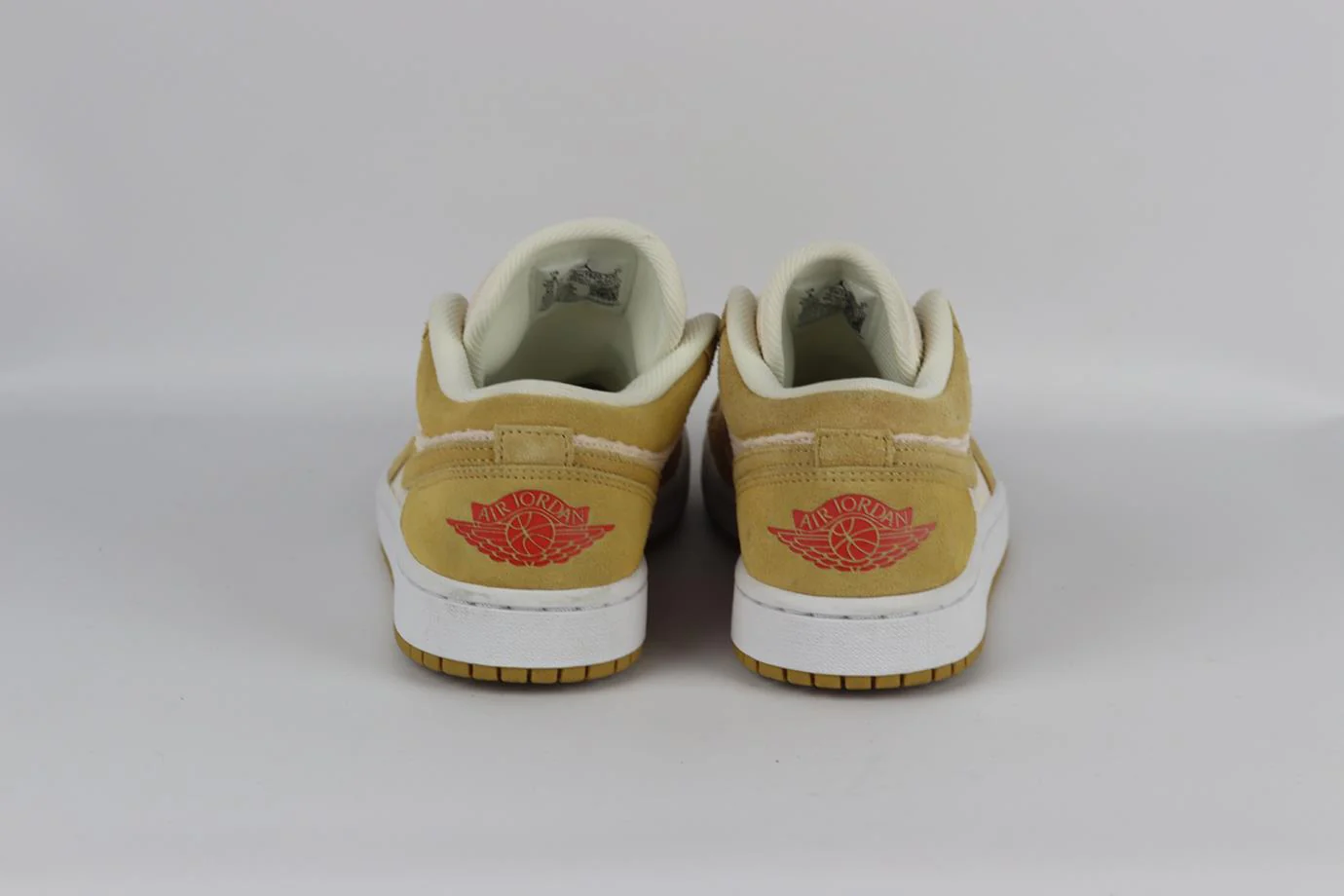 NIKE AIR JORDAN 1 LOW CORDUROY AND SUEDE SNEAKERS EU 39 UK 5.5 US 8 - Image 4