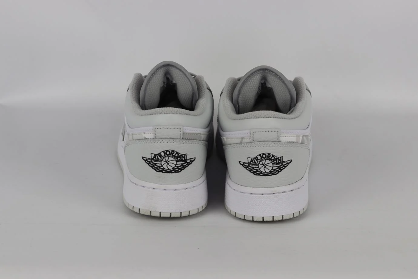 NIKE AIR JORDAN 1 LOW WHITE CAMO LEATHER SNEAKERS EU 39 UK 6 US 6.5 - Image 4