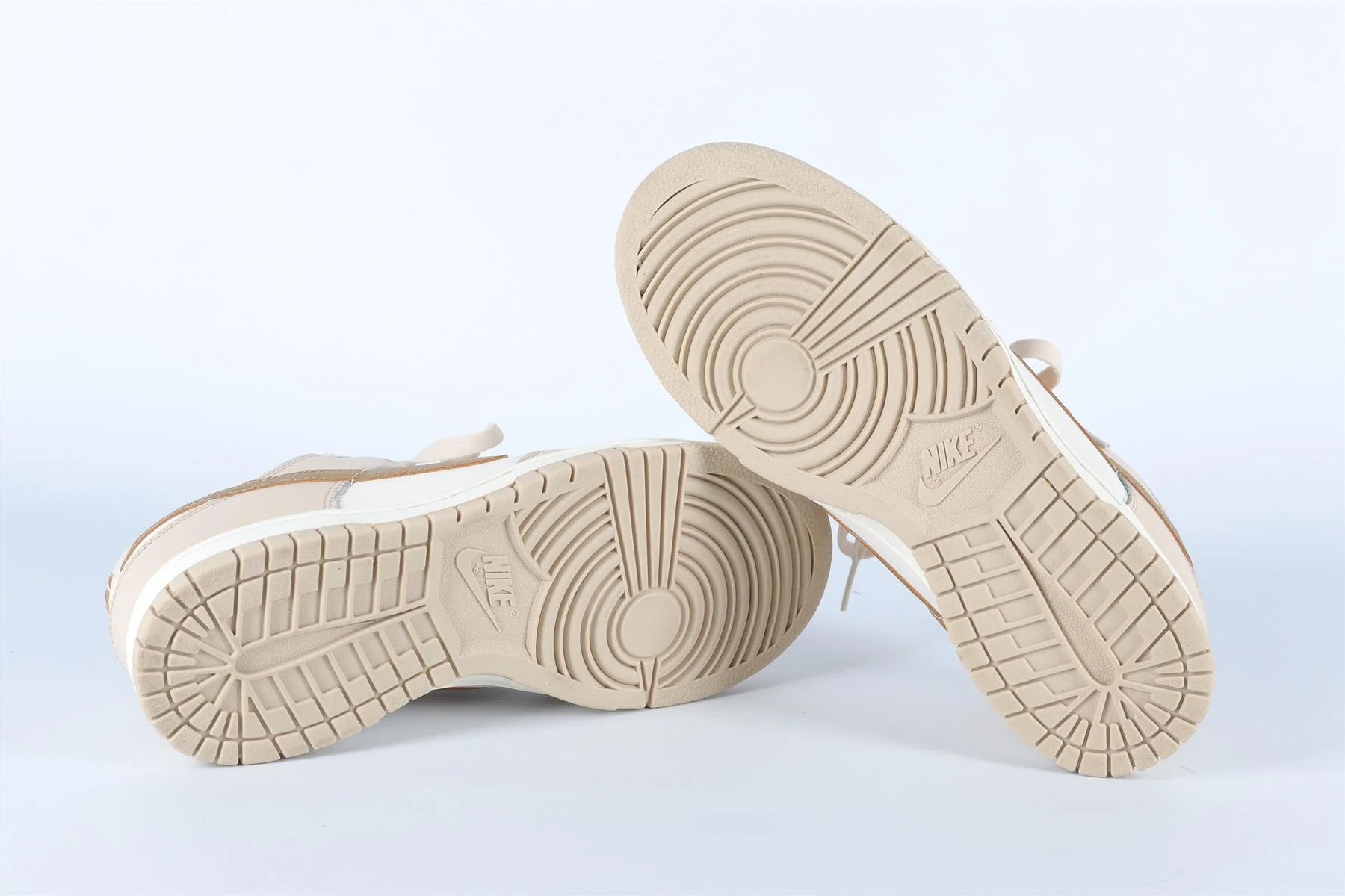 NIKE BEIGE DUNK GOLD SWOOSH SNEAKERS EU 39 UK 5.5 US 8 - Image 6