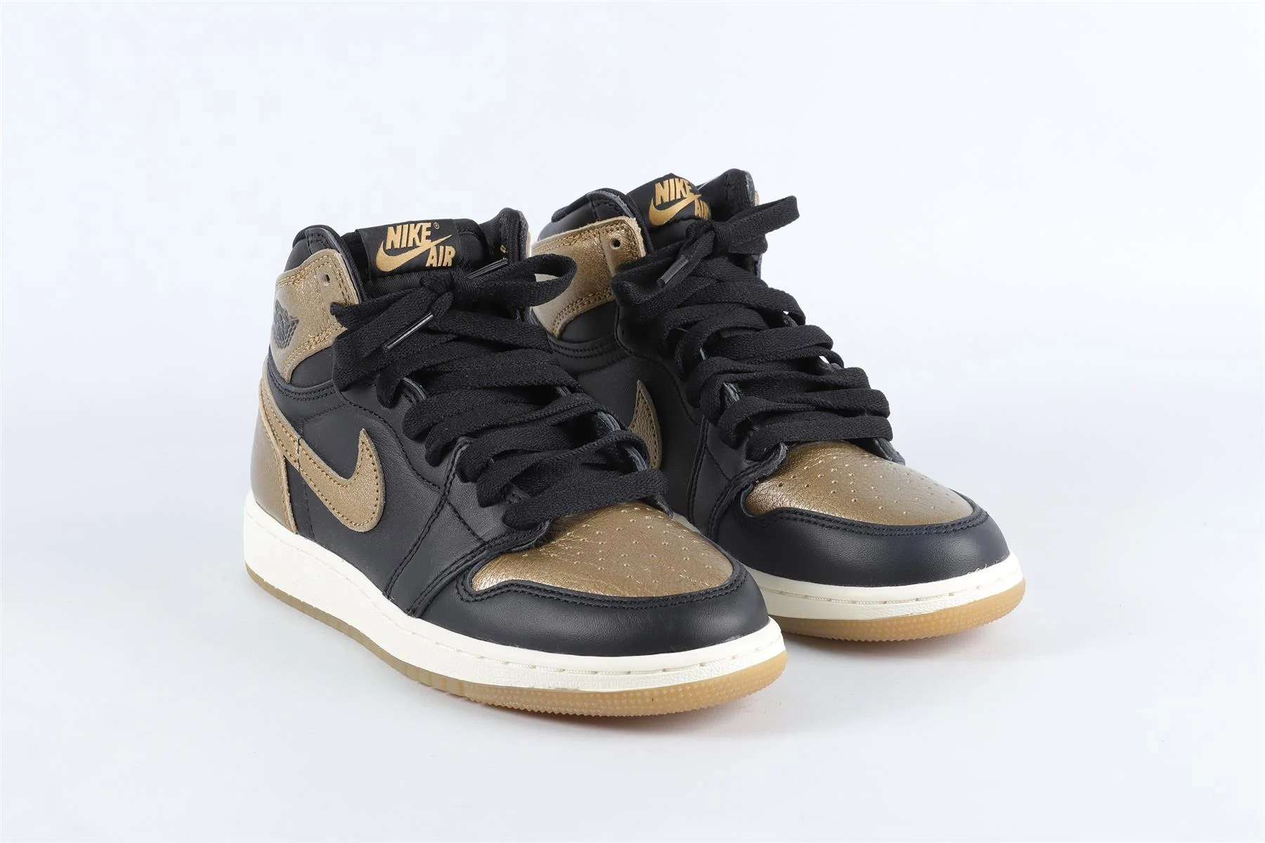 NIKE BLACK AND GOLD LEATHER HIGH TOPS EU 36 UK 3.5 US 4 - Image 2