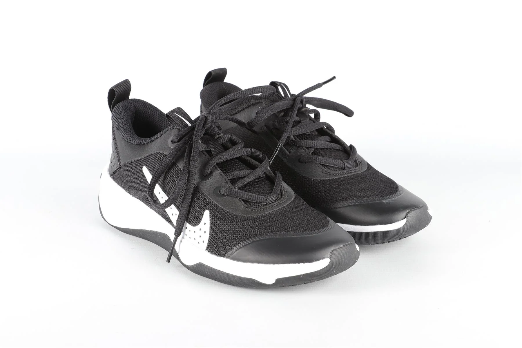 NIKE BLACK KIDS BOYS SNEAKERS EU 36 UK 3.5 US 4Y - Image 2