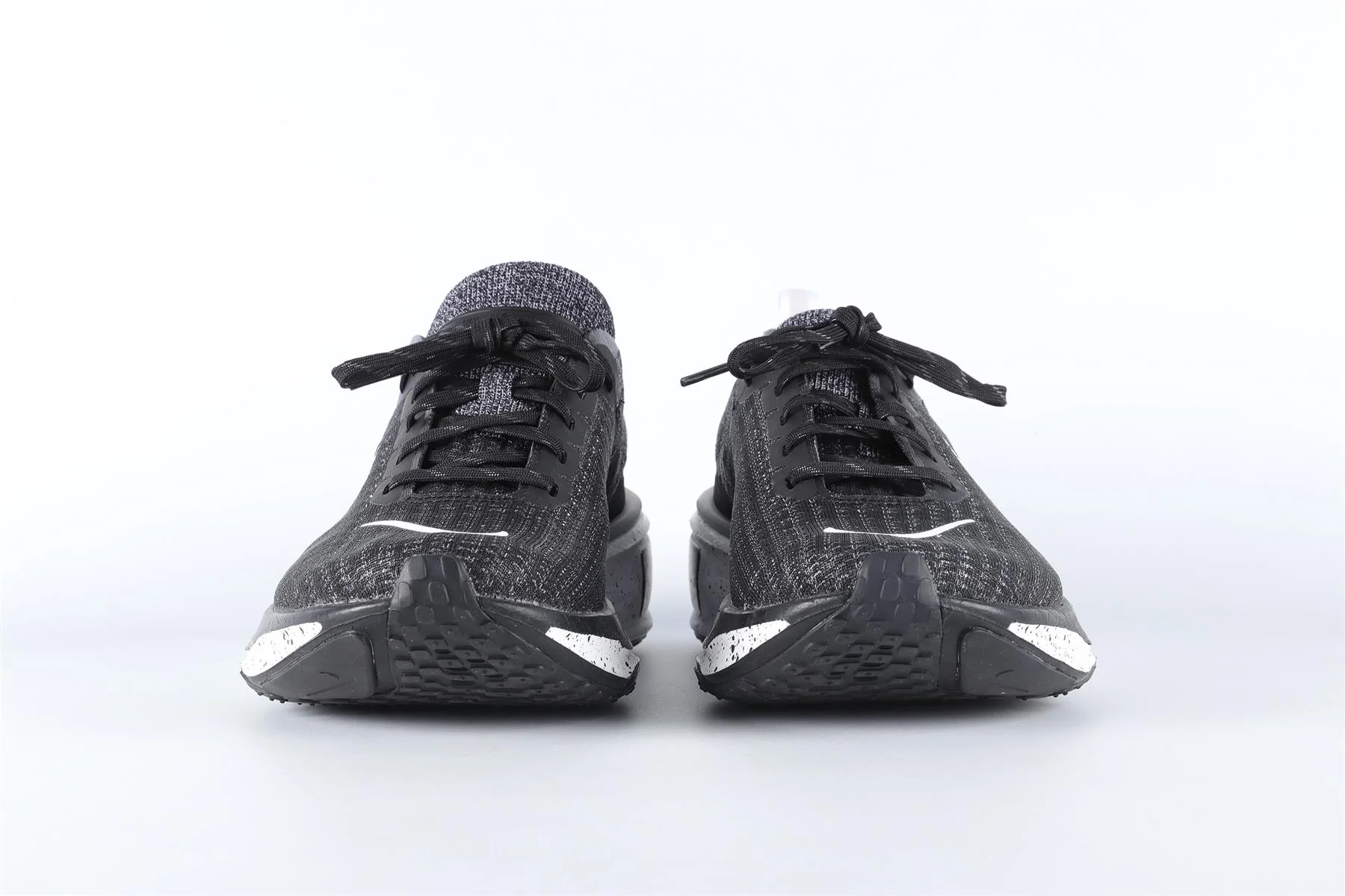 NIKE BLACK MEN'S INVINCIBLE RUN SNEAKERS EU 44 UK 9 US 10 - Image 3