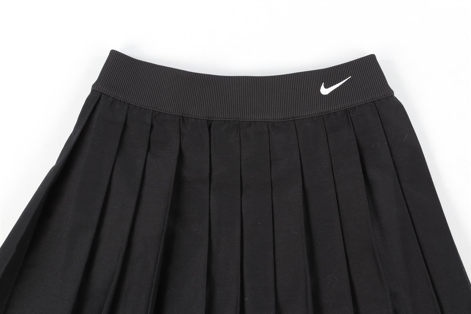 NIKE BLACK MINI SKIRT LARGE - Image 3