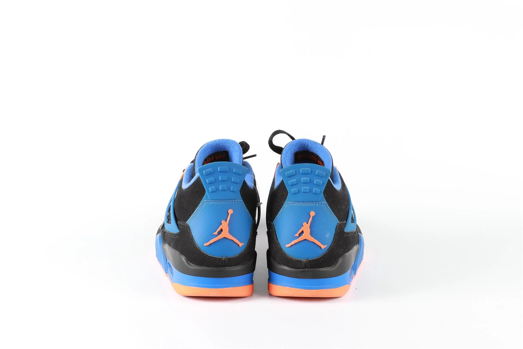 NIKE BLACK MEN'S AIR JORDAN 4 RETRO CAVS SUEDE SNEAKERS EU 43 UK 8.5 US 9.5 - Image 5