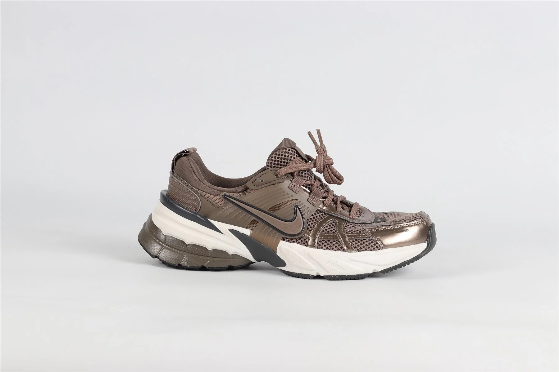 NIKE BROWN V2K RETRO VELVET BROWN SNEAKERS EU 38.5 UK 5.5 US 6 - Image 2