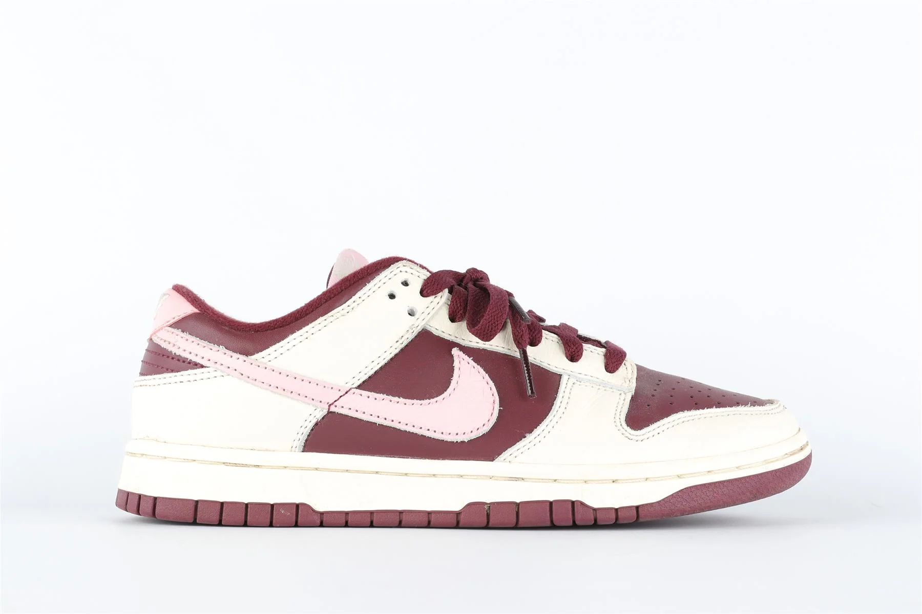 NIKE BURGUNDY LEATHER SNEAKERS EU 40.5 UK 6.5 US 7.5 - Image 2