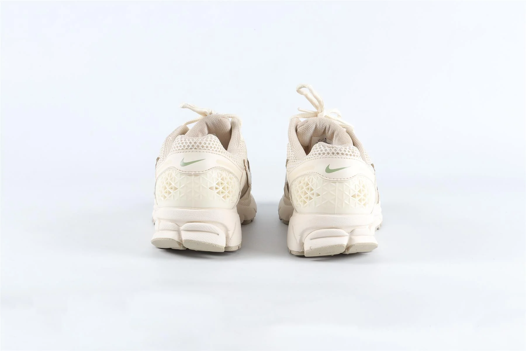 NIKE CREAM TRAINERS EU 39 UK 5.5 US 8 - Image 5